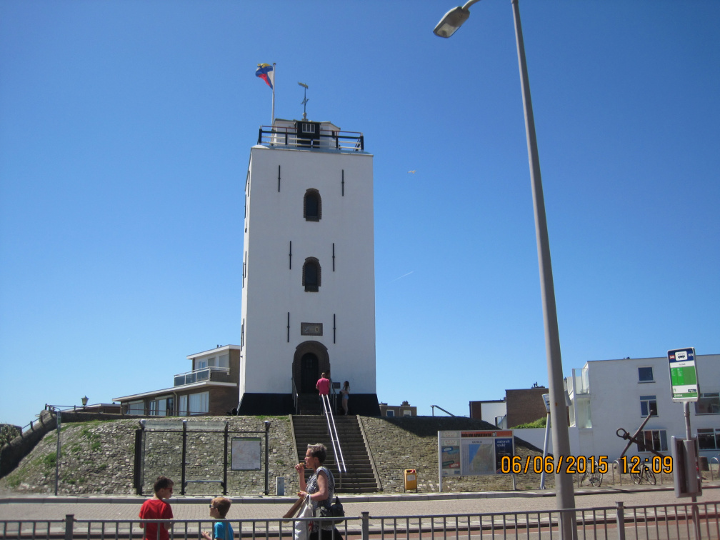 Vuurtoren-aanzicht-04