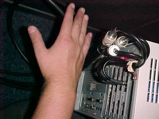 MVC-040S