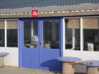 illy 004