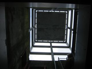 156-5673 IMG